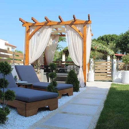 Azure Bliss Suites นิกิติ ภายนอก รูปภาพ
