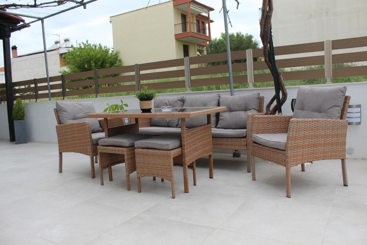 Azure Bliss Suites นิกิติ ภายนอก รูปภาพ
