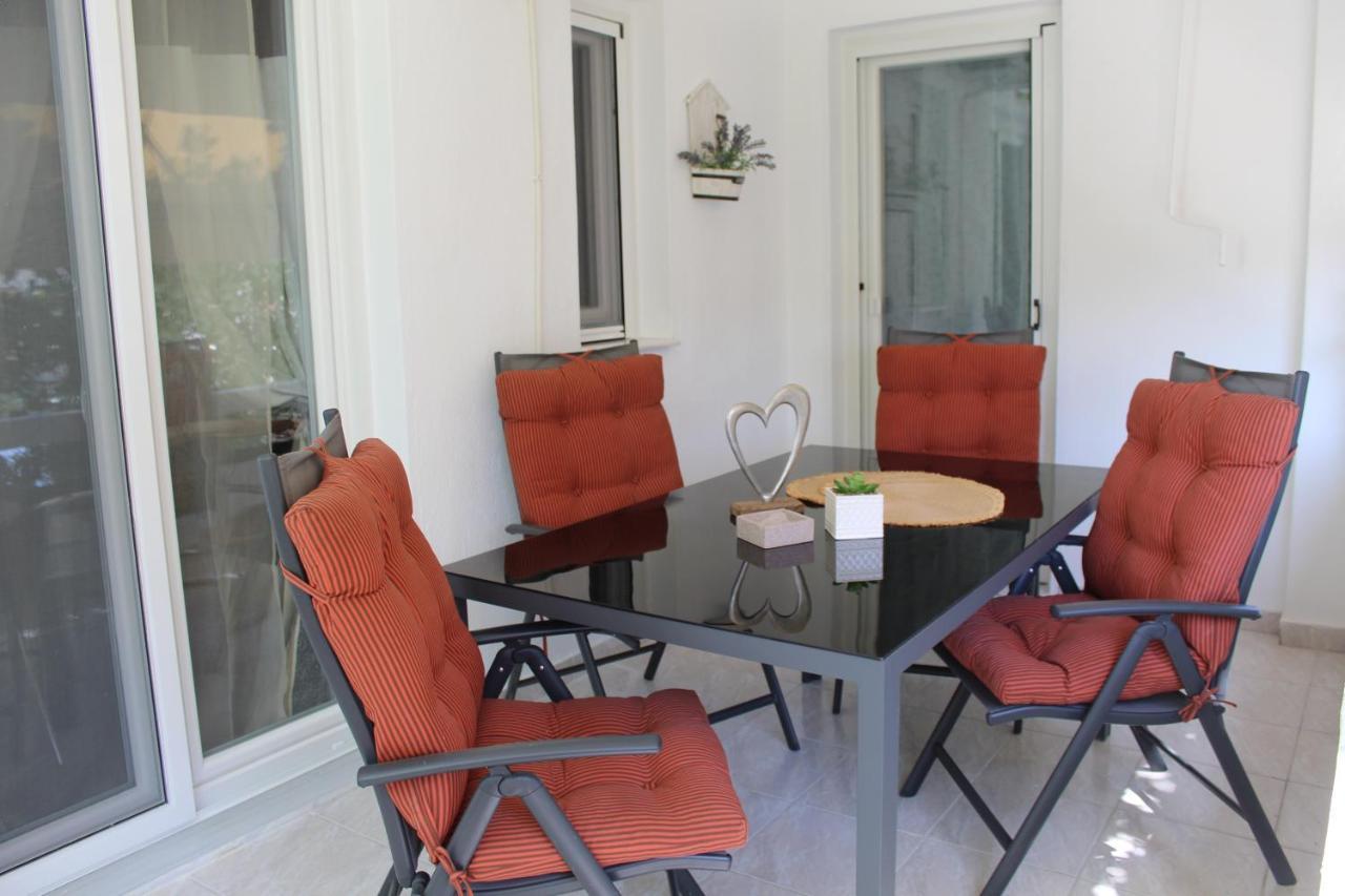 Azure Bliss Suites นิกิติ ภายนอก รูปภาพ