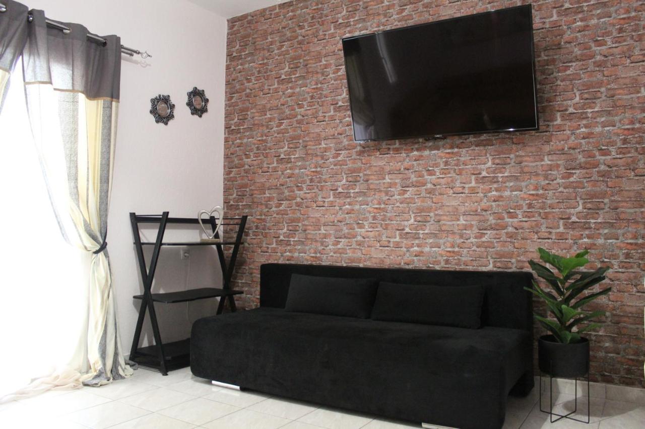 Azure Bliss Suites นิกิติ ภายนอก รูปภาพ