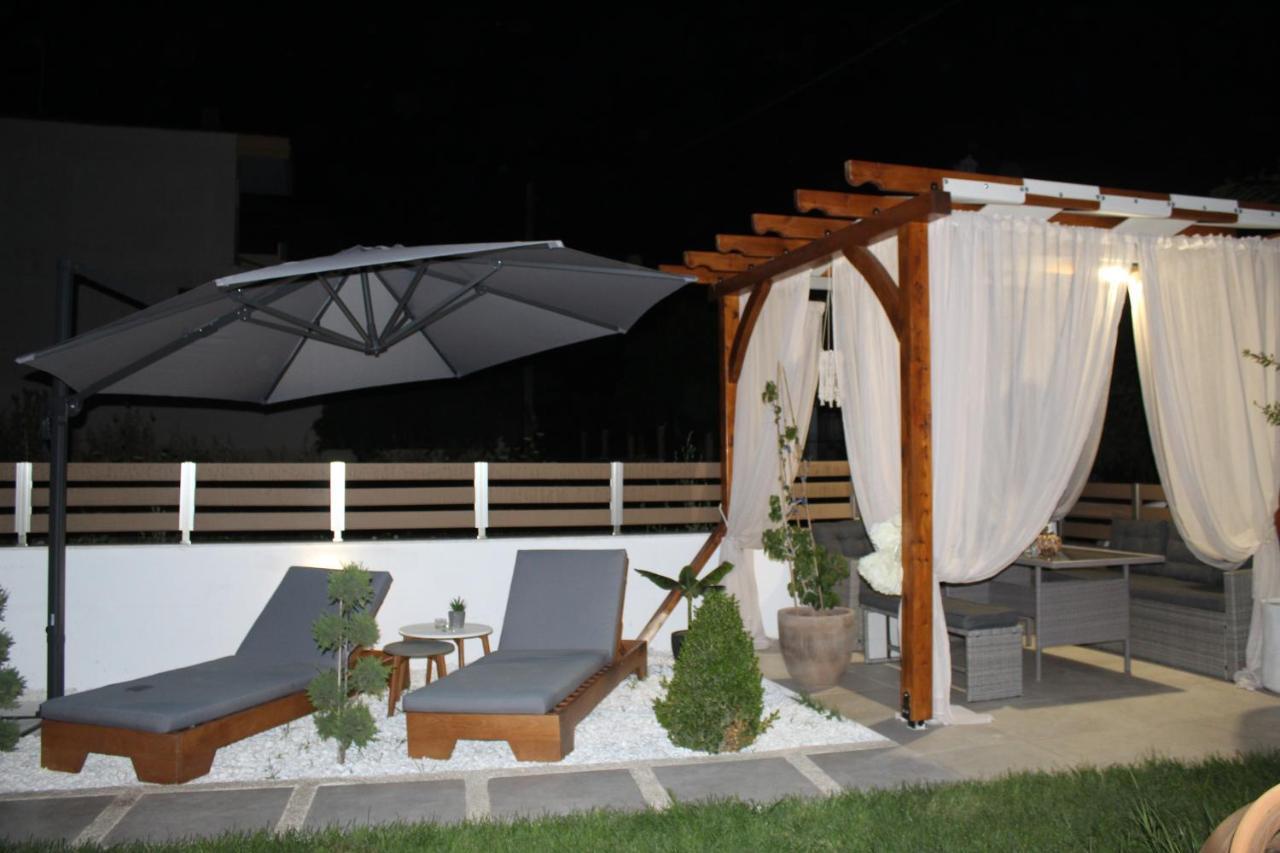 Azure Bliss Suites นิกิติ ภายนอก รูปภาพ