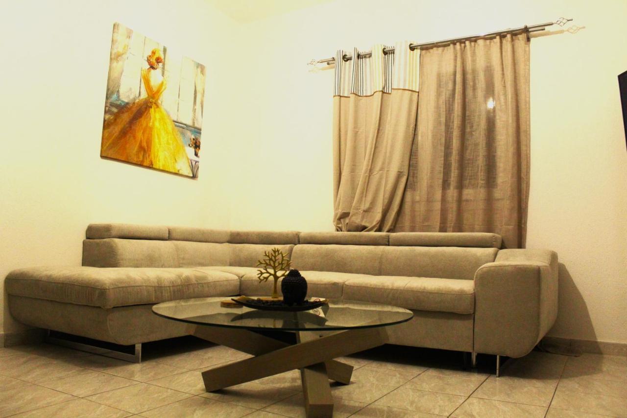 Azure Bliss Suites นิกิติ ภายนอก รูปภาพ